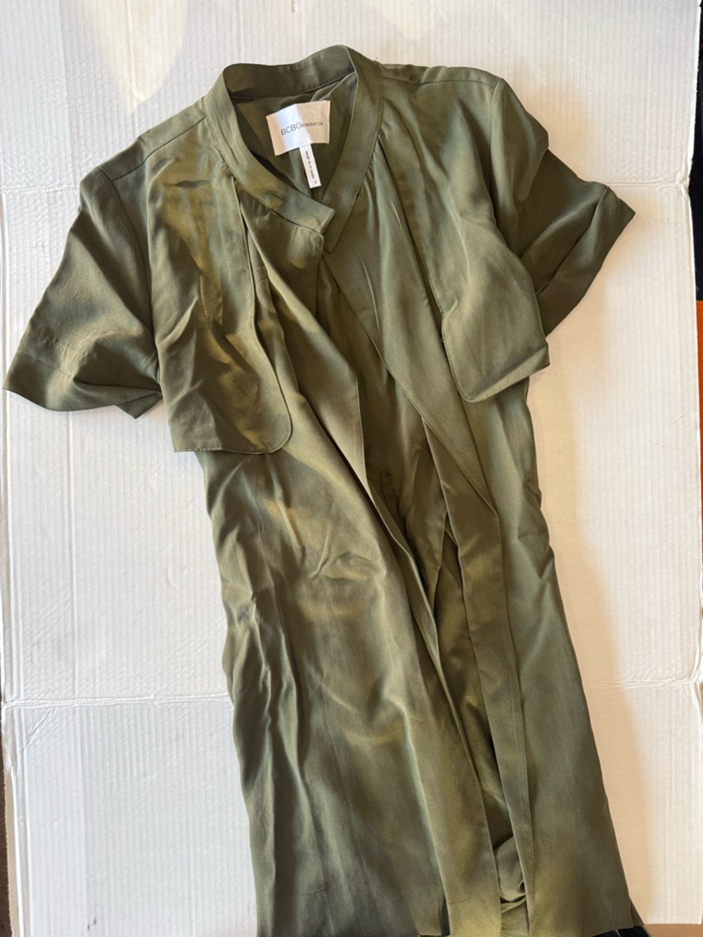 BCBGMAXAZRIA Olive Green Short Sleeve Duster